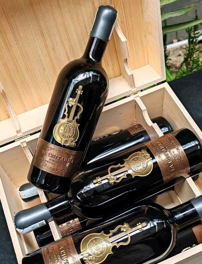 Rượu vang La Chitarra Primitivo 18% - Vang Cây Đàn